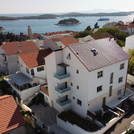Marisa Apartments Hvar III ฮวาร์ ภายนอก รูปภาพ