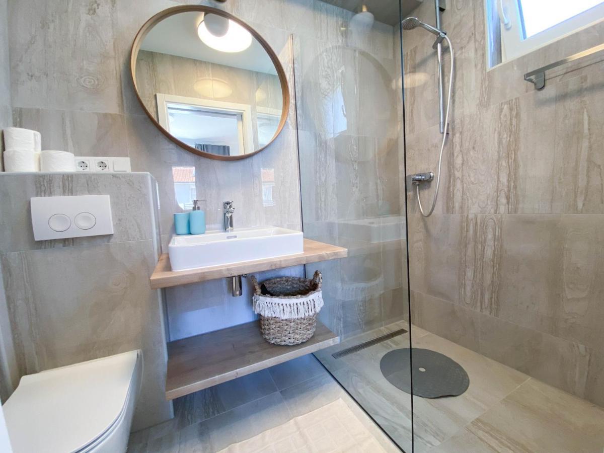 Marisa Apartments Hvar III ฮวาร์ ภายนอก รูปภาพ