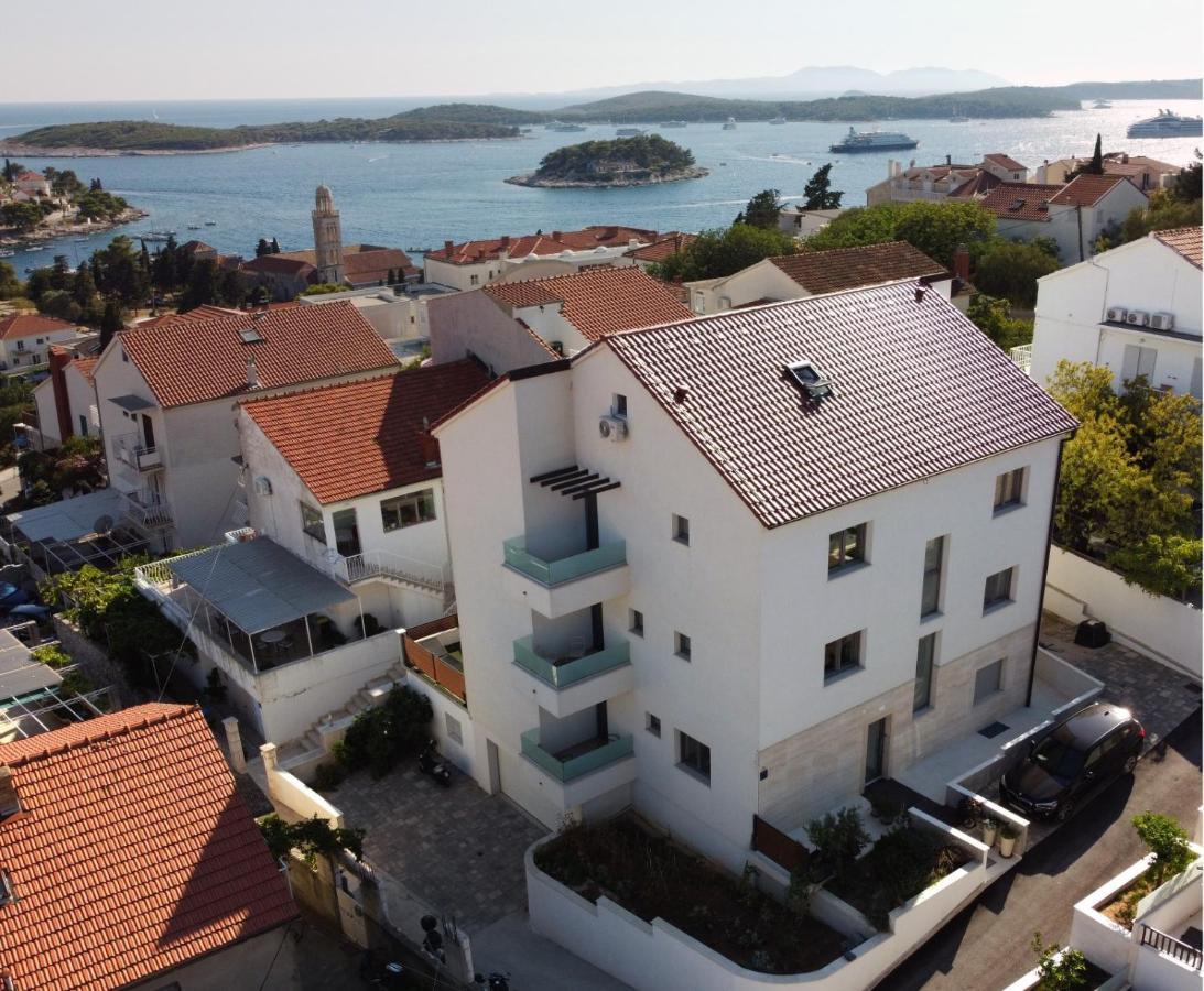 Marisa Apartments Hvar III ฮวาร์ ภายนอก รูปภาพ