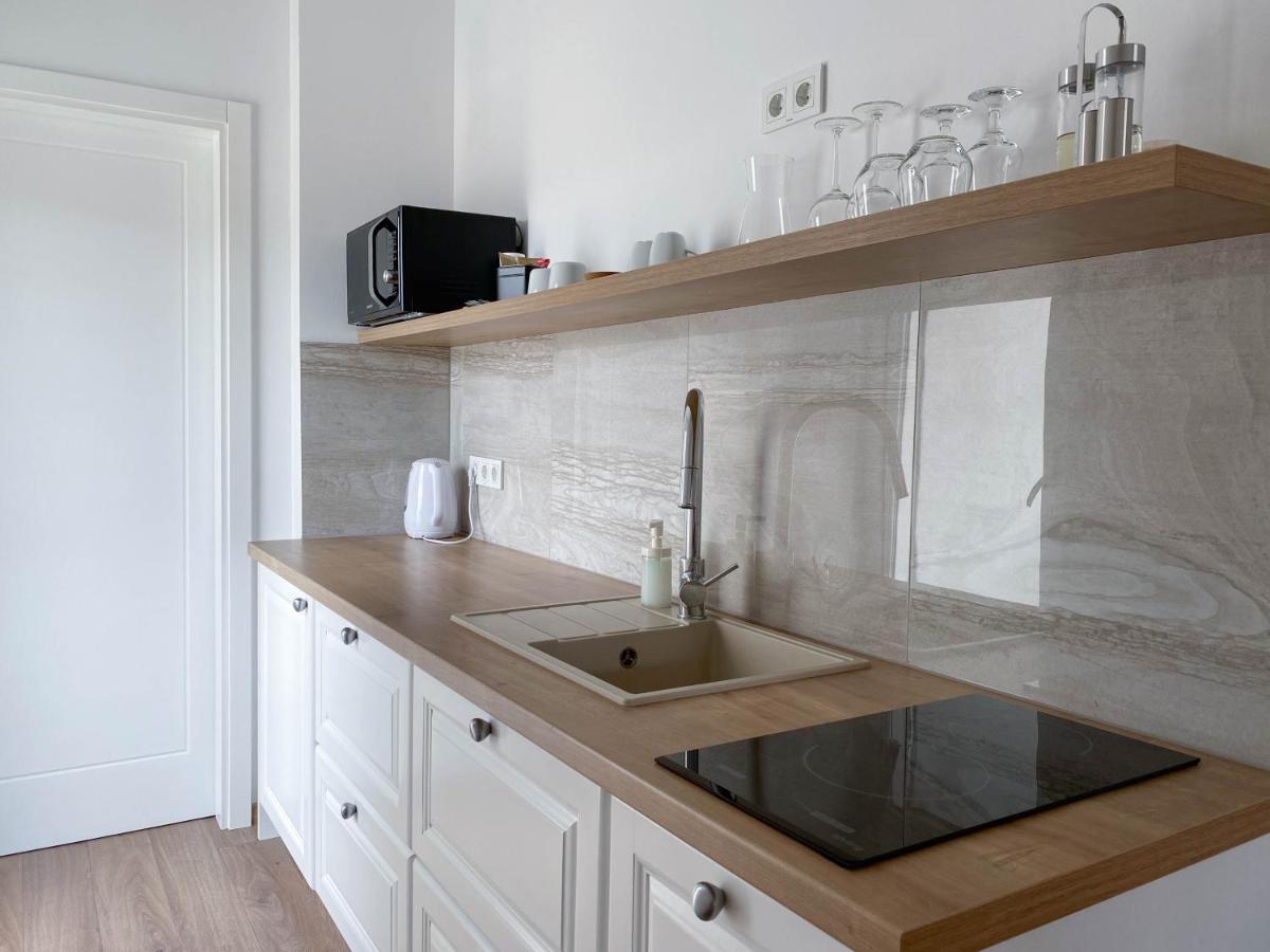 Marisa Apartments Hvar III ฮวาร์ ภายนอก รูปภาพ